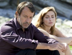 couverture film Amoureuse