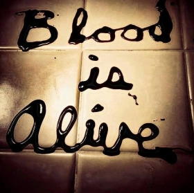 couverture film Blood Is Alive