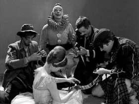 couverture film Cinq personnages en quête d'une sortie