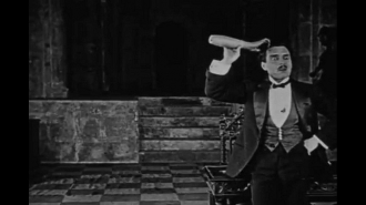 extrait film Au secours !