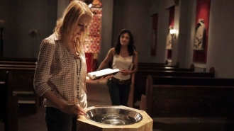 extrait film Seance : The Summoning