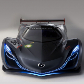 couverture jeu vidéo Néon Concept Car Racer - Burn en caoutchouc sur l'asphalte futuriste